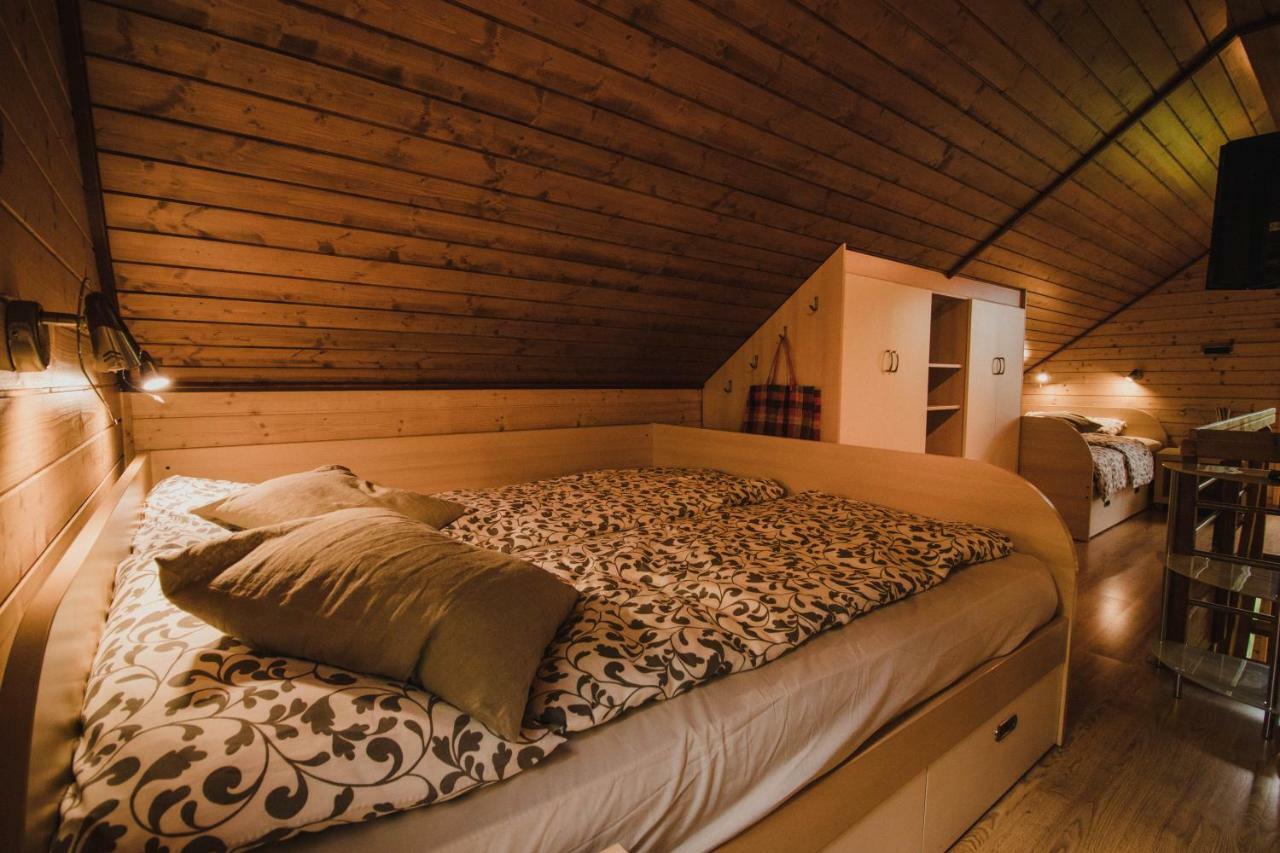Вилла Lazec Country House Pluznje Экстерьер фото